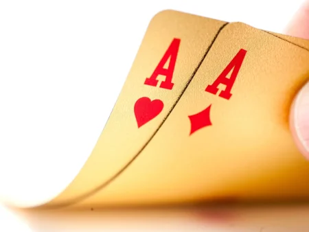 Le Mani più Iconiche nella Storia del Poker